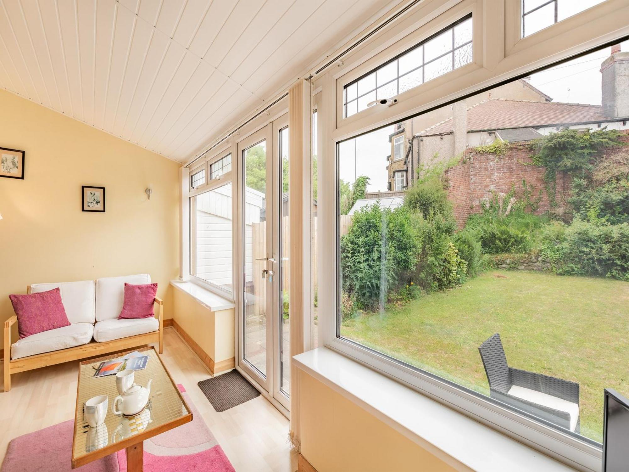 15 Elms Road Villa Моркамб Екстериор снимка