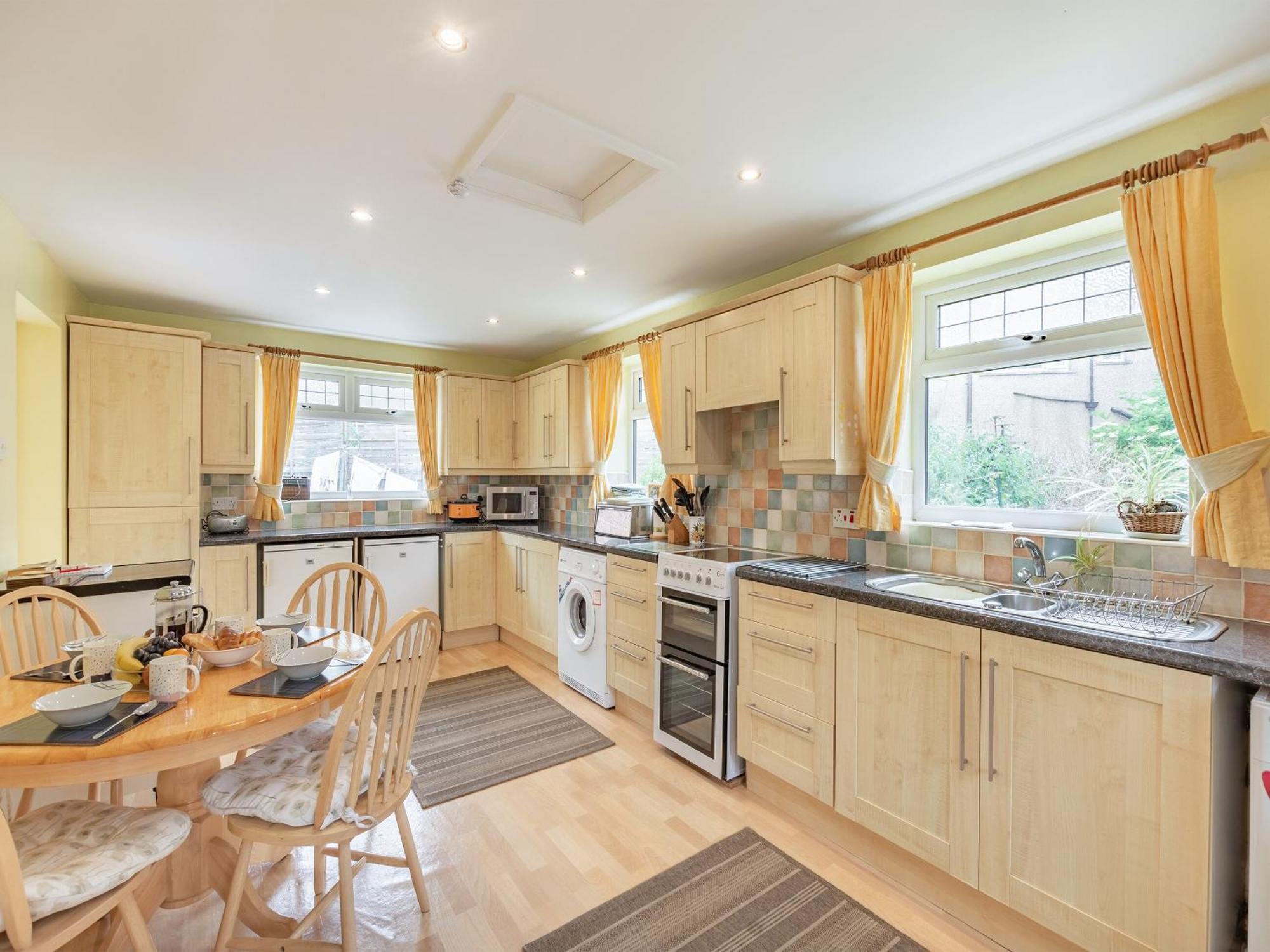 15 Elms Road Villa Моркамб Екстериор снимка